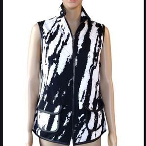 À La Carte Women's Size Small Black and White Animal Print Zip up Vest